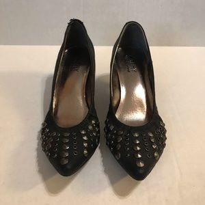 Kitten heel studded pumps